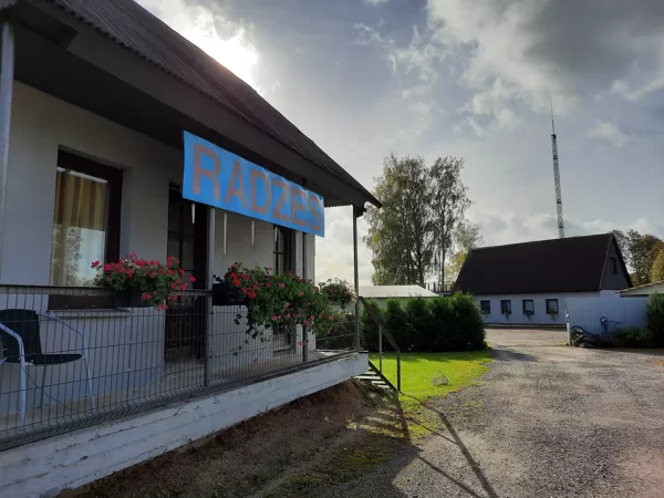 mazais namiņš ar 2 guļamistabām.